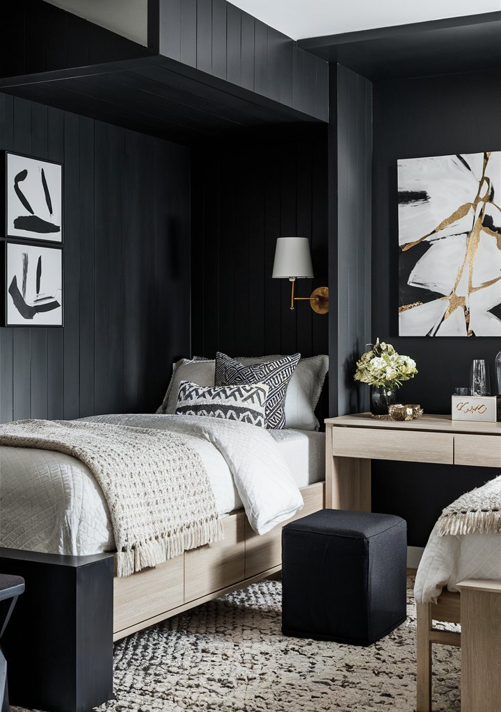 A-chic-and-stylish-black-bedroom-design- L Oxe Muswc4geiodicljg 4x3n Tyotywbgbnbe2hvnq